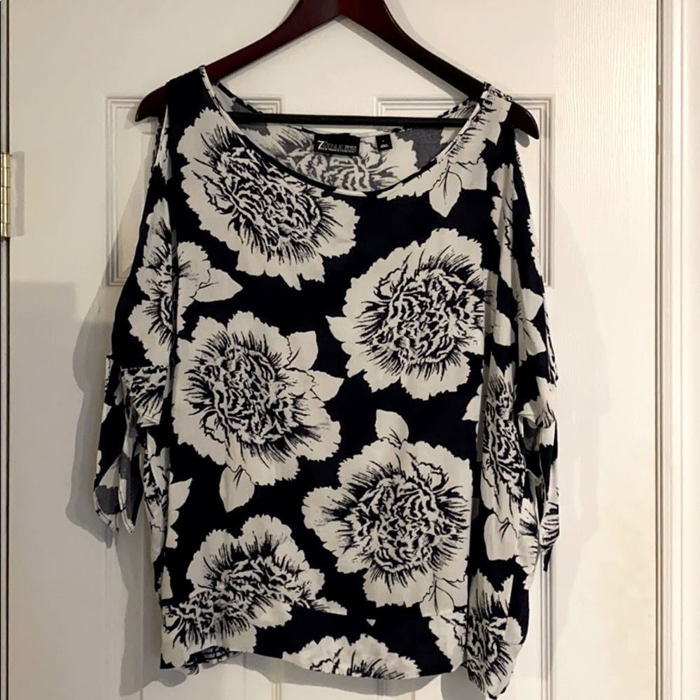 Flowy Top